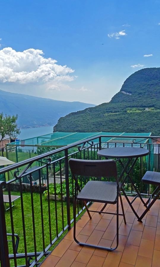 Casa Del Borgo Pregasio Garden And View By Gardadomusmea Villa Tremosine Luaran gambar